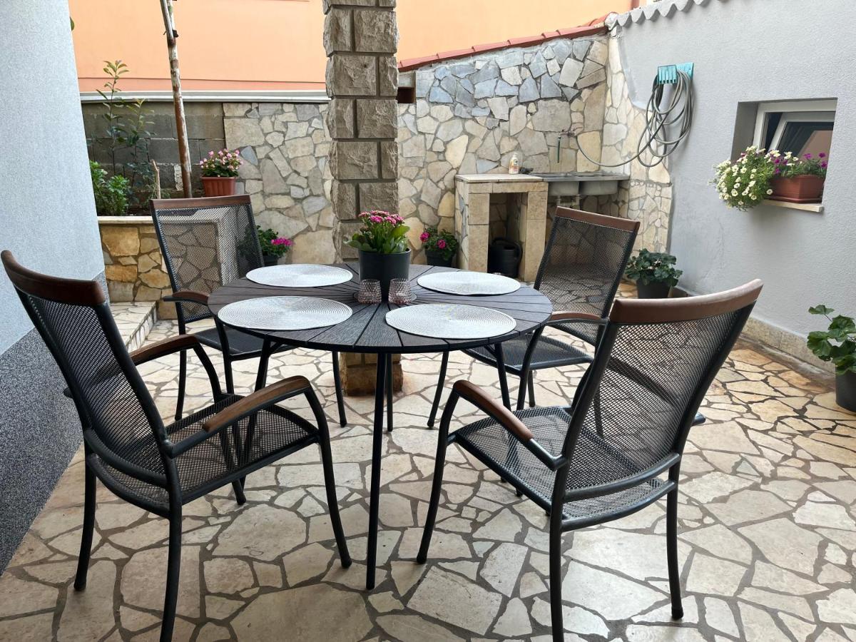 Apartment A & N With Free Private Parking Pula Dış mekan fotoğraf