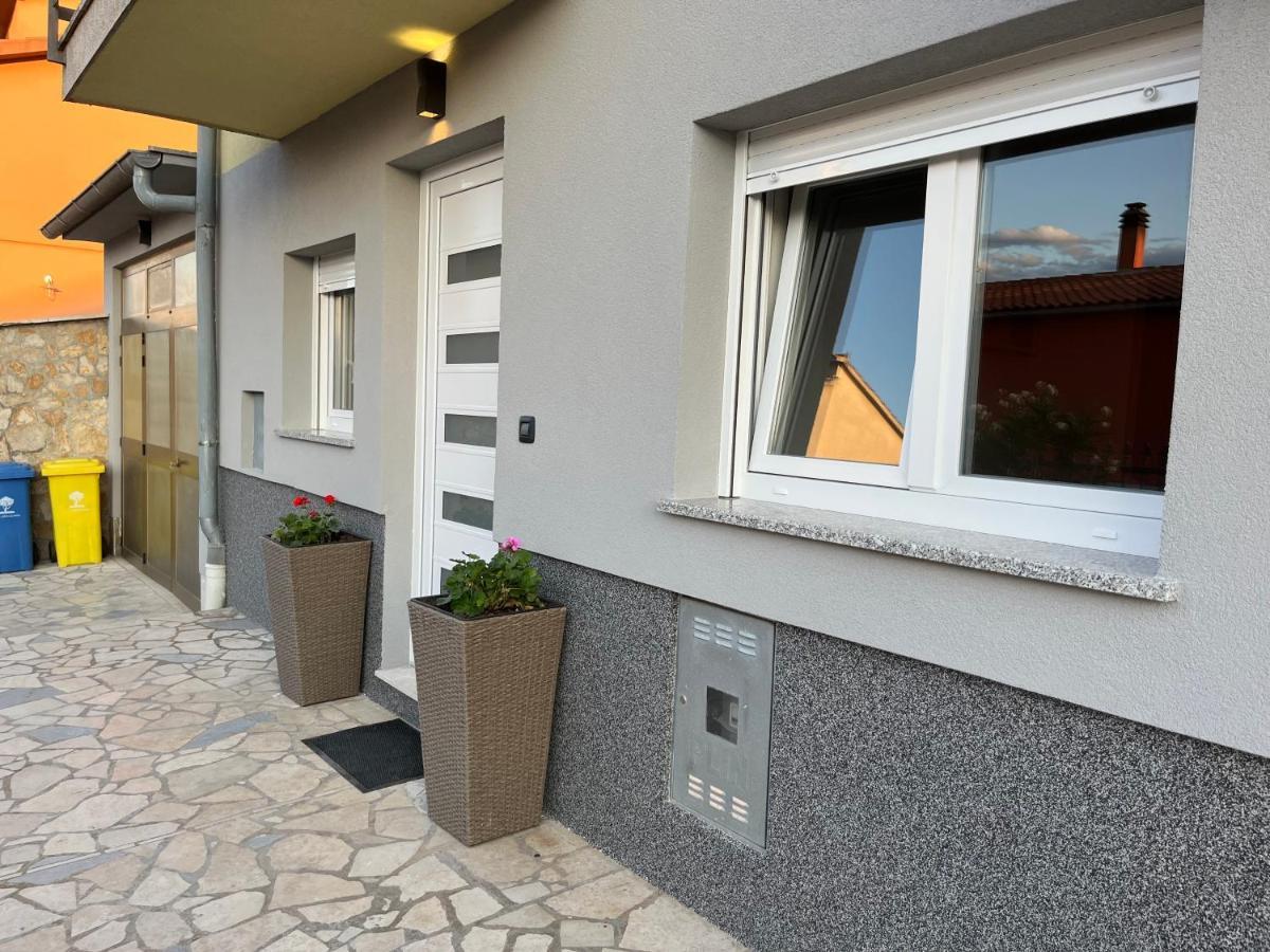 Apartment A & N With Free Private Parking Pula Dış mekan fotoğraf